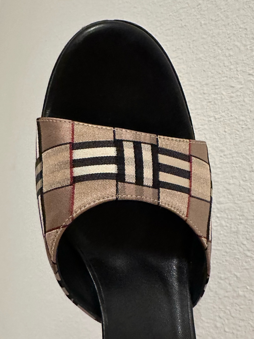 Burberry London Nova Check Plaid Canvas Leather Kitten Heel Slide Sandals 38 - Picture 15 of 15